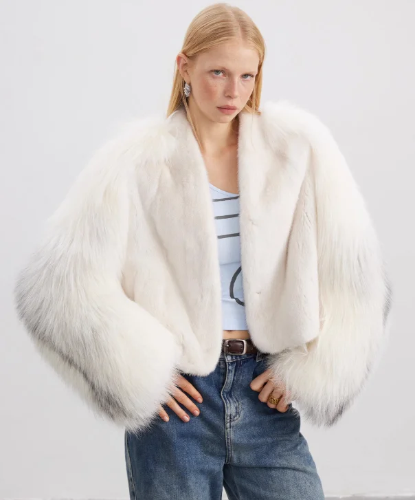 Women’s White Mink and Arctic Fox Jacket Tiered Jacket Buttoned Jacket Zippered Jacket Women’s White Mink and Arctic Fox Jacket Tiered Jacket Buttoned Jacket Zippered Jacket