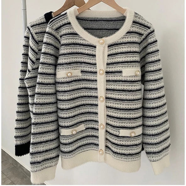 2024 Spring ladies long sleeve classic elegant cardigan striped crew neck high quality sweater coat Silk Blend Satin Velvet 2024 Spring ladies long sleeve classic elegant cardigan striped crew neck high quality sweater coat Silk Blend Satin Velvet